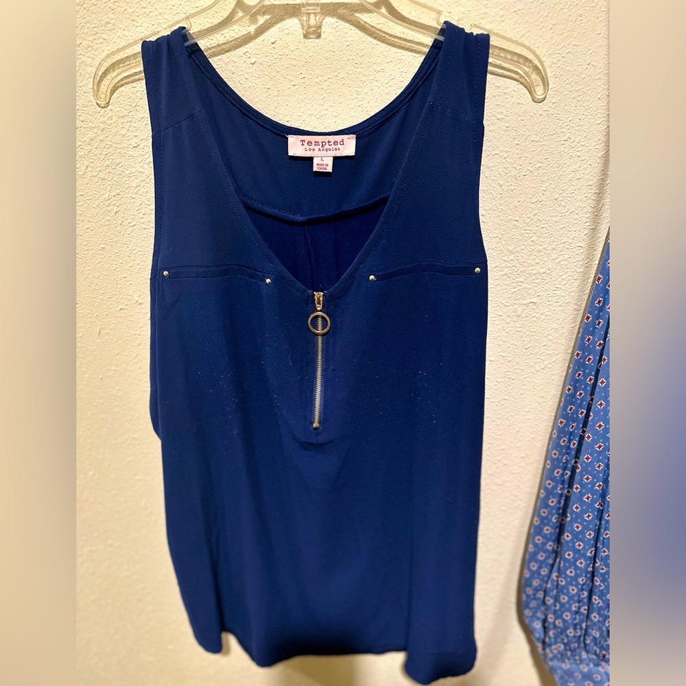 Tempted Tank size Large Navy Blue half zip